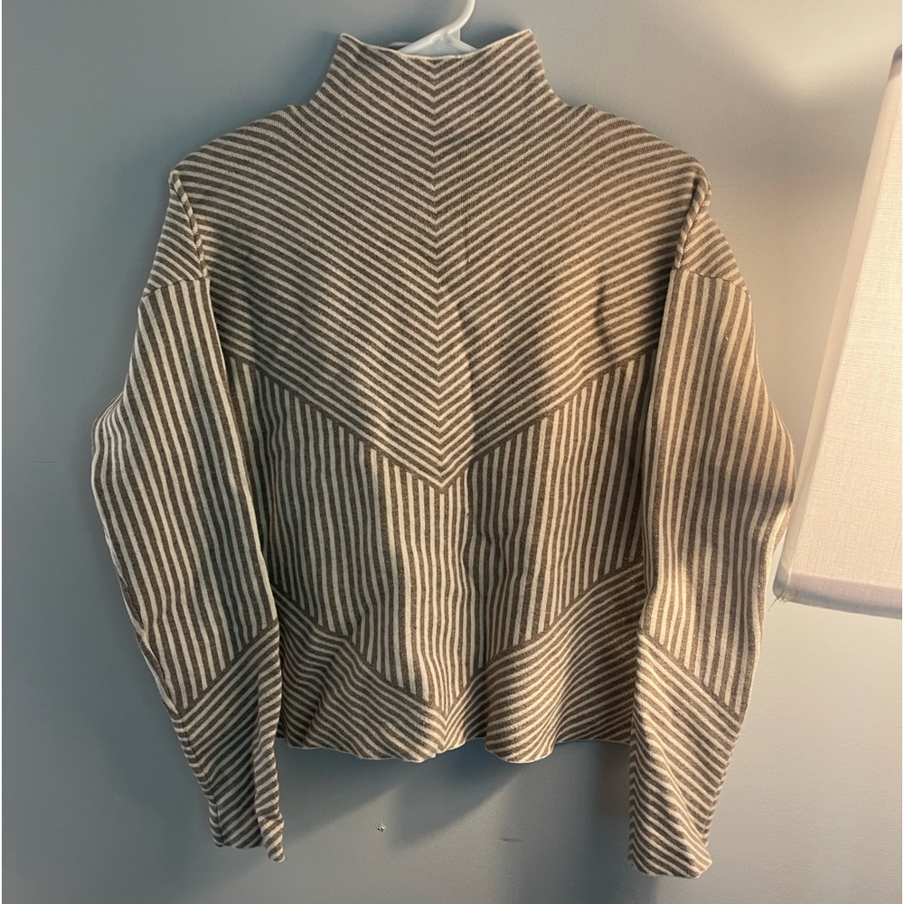 Cropped turtleneck sweater